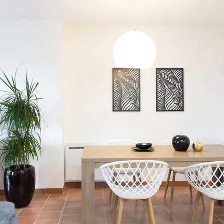 Villa Colombe Private