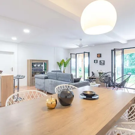 Villa Colombe Private *